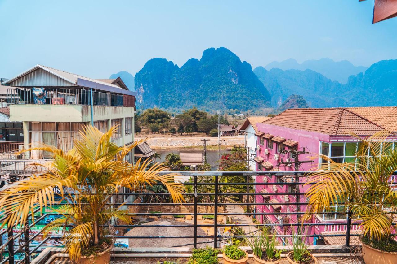 Vang Vieng Sunset Guesthouse & Restaurant Exterior photo