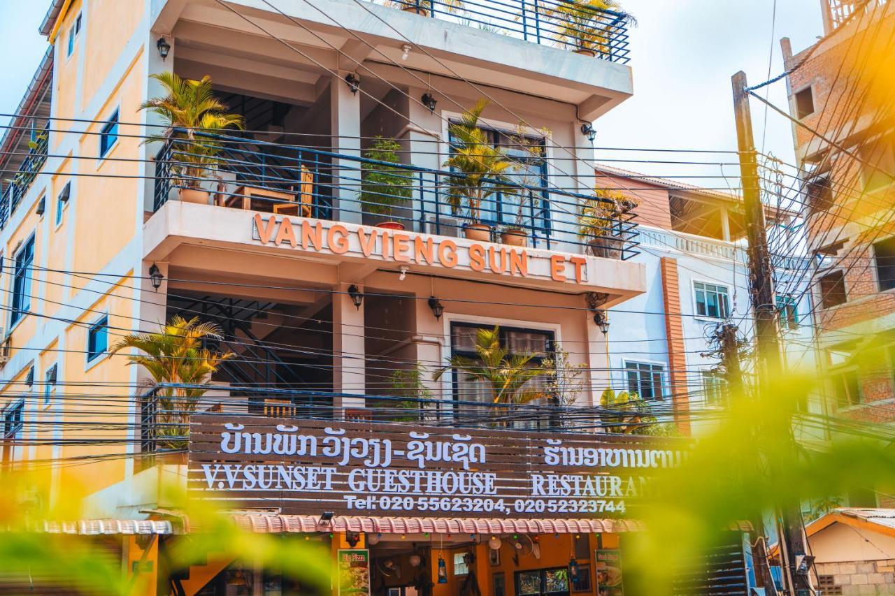 Vang Vieng Sunset Guesthouse & Restaurant Exterior photo